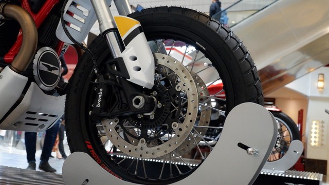 Moto Guzzi V85TT