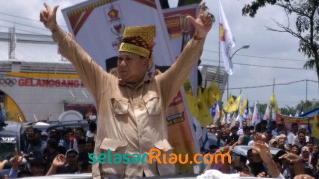 CALON Presiden Prabowo Subianto saat berkampanye di Pekanbaru, Maret 2019 silam. 