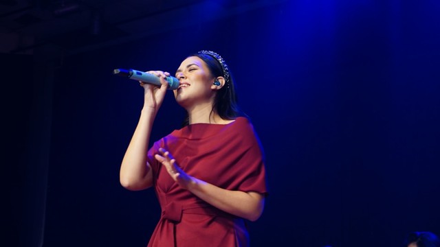 Raisa Andriana saat bernyanyi di Konser Istimewa oleh Bank BPD DIY, Sabtu (13/7/2019) malam. Foto: adn.