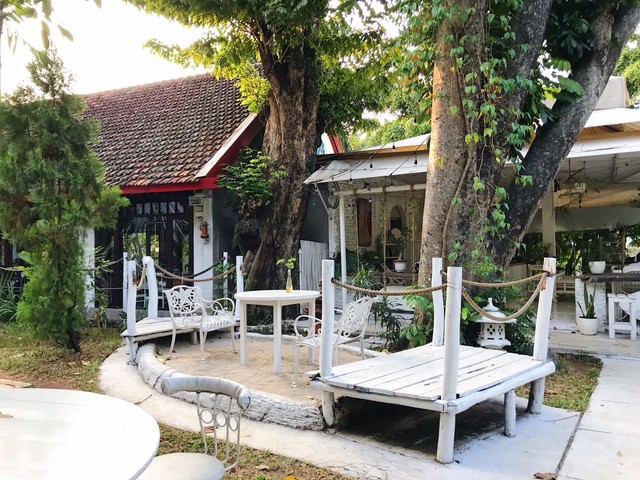 Kokonut & Curtains by Wakimukudo, Kafe nan Instagramable di Jakarta (424634)