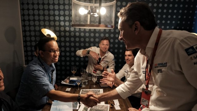 Pertemuan Gubernur DKI Jakarta Anies Baswedan, penyelenggara Formula E