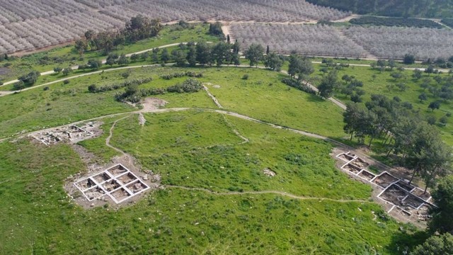 Reruntuhan yang diklaim arkeolog sebagai peninggalan kota Ziklag. Foto: Badan Purbakala Israel