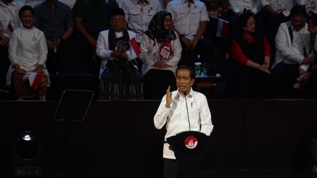 Joko Widodo bersama Ma'ruf, pidato kemenangan di Sentul International Convention Center (SICC)