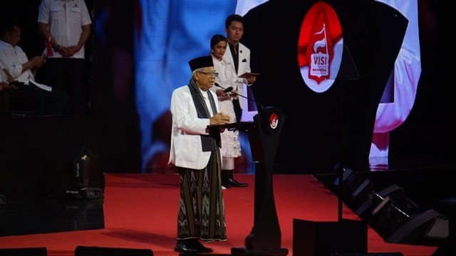 Joko Widodo bersama Ma'ruf, pidato kemenangan di Sentul International Convention Center (SICC)
