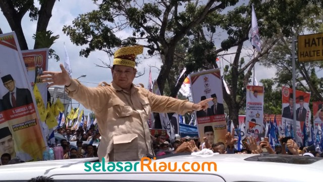 CALON Presiden Prabowo Subianto saat kampanye di Pekanbaru, Riau, Maret 2019. 