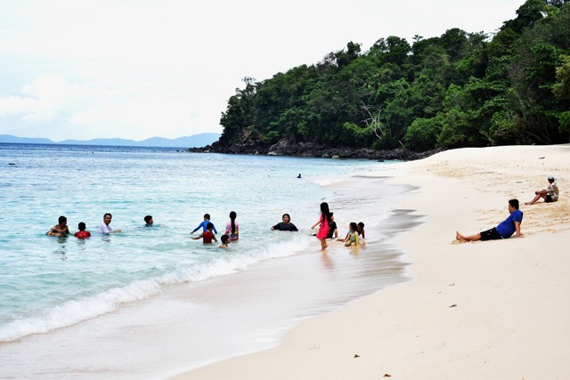 pantai pal kumparan4.jpg