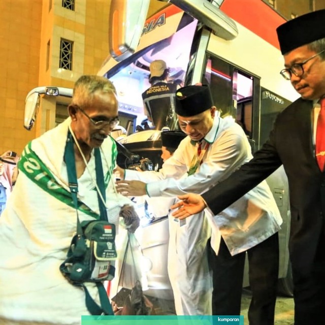 Jemaah Haji Indonesia Disambut Selawat di Makkah (571336)