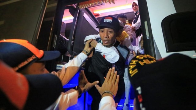 Jemaah Haji Indonesia Disambut Selawat di Makkah (571337)