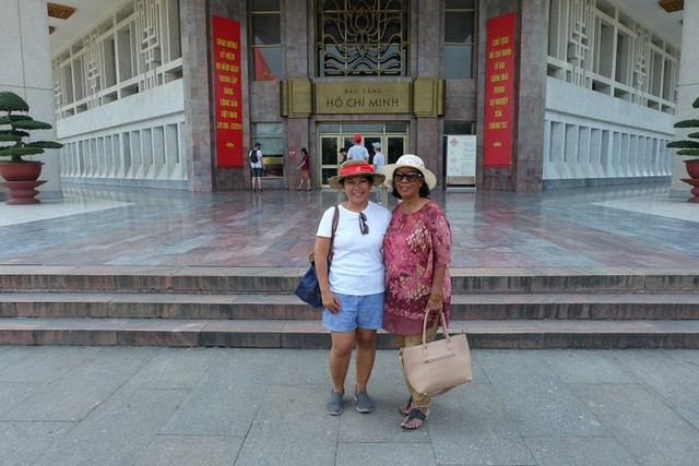 Ho Chi Min Museum Hanoi Vietnam.JPG