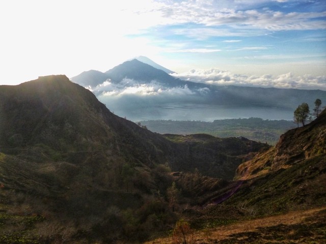 Menapak Gunung Batur, Sepenggal Jejak 'Cincin Api' di Pulau Dewata (26557)