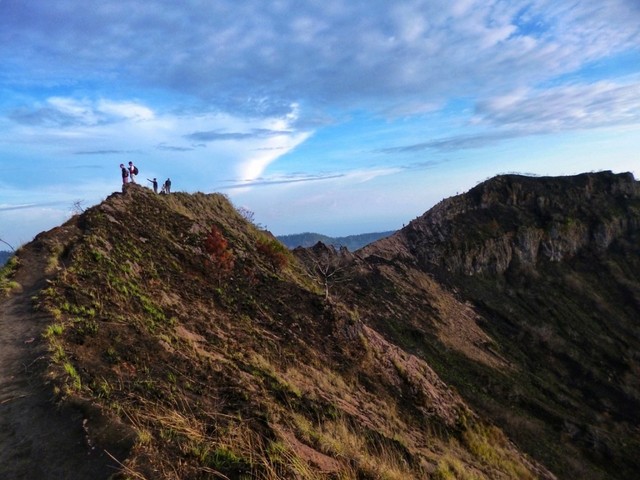 Menapak Gunung Batur, Sepenggal Jejak 'Cincin Api' di Pulau Dewata (26561)