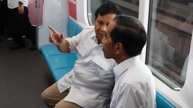 Kemhan soal Prabowo Ajukan Utang Luar Negeri Rp 296 Triliun: Itu Kan Hal Biasa (115)