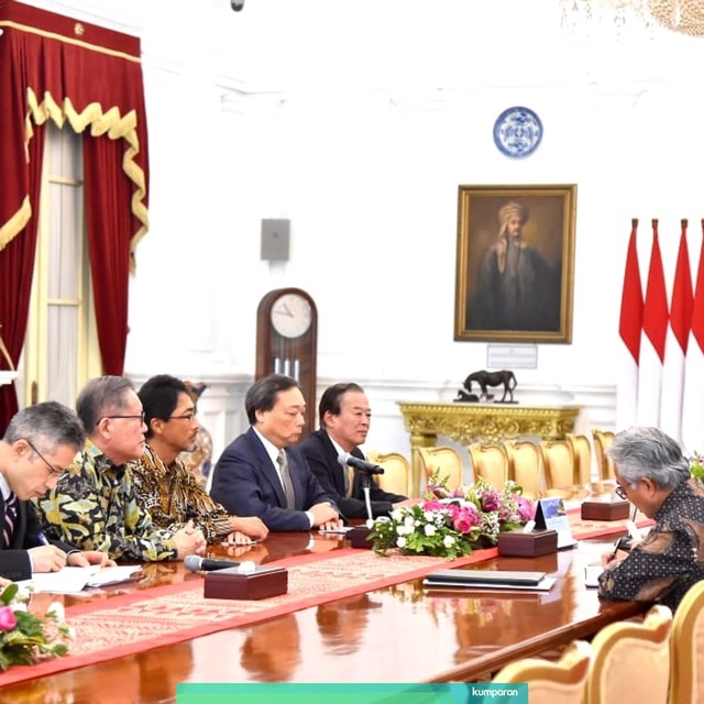 Presiden Joko Widodo menerima manajemen perusahaan migas Jepang, INPEX, yang akan mengelola Blok Masela. Foto: Dok. Biro Pers Istana Kepresidenan