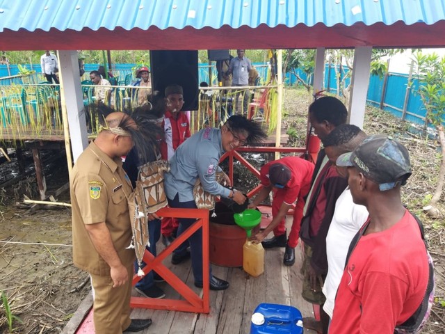 com-Pertamina Wujudkan SPBU Kompak Satu Harga di Asmat Foto: Dok. Pertamina