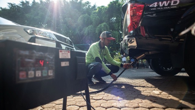 Uji Emisi Mobil-Motor Gratis Resmi Ditunda Selama PSBB Jakarta (54510)