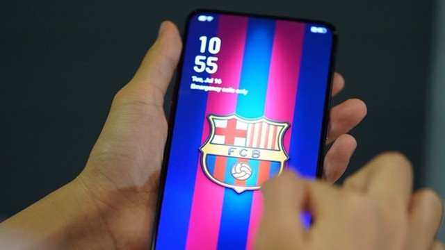 Oppo Reno 10x Zoom Edisi FC Barcelona