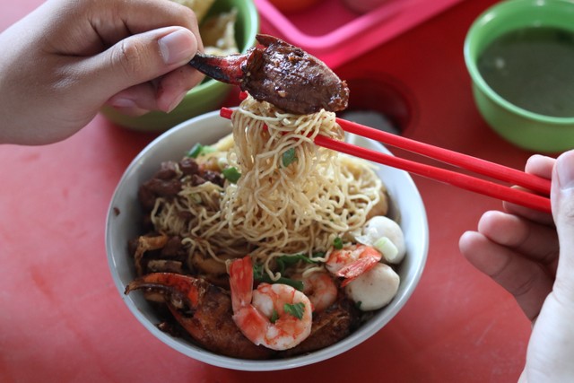 Yuk, Berburu Kuliner Halal di Gang Waru, Pontianak (116718)