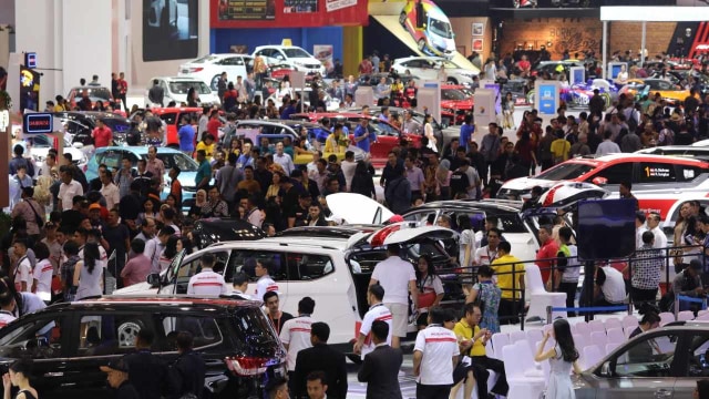 Suasana GIIAS 2019, di ICE BSD, Tangerang Selatan. Foto: Aditia Noviansyah/kumparan