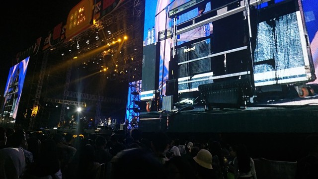 Dewa 19 ft. Ari Lasso dan Dul Jaelani