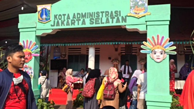 Suasana Lebaran Betawi 2019 di Monas
