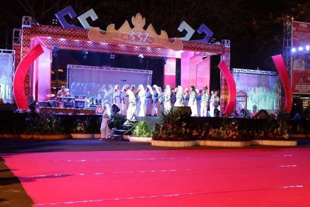 Suasana sebelum pembukaan acara Bandar Lampung Expo di Lapangan Saburai, Enggal, Sabtu (20/7) malam | Foto : Obbie Fernando/Lampung Ge