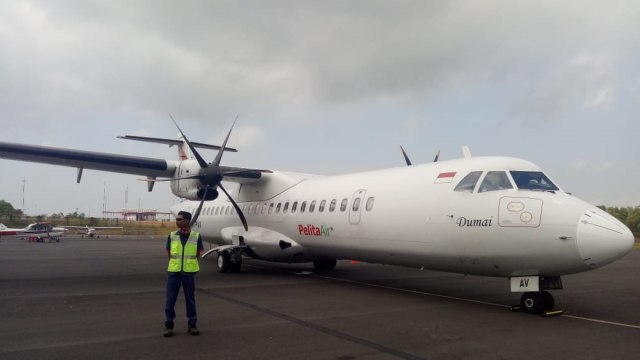 Jenis pesawat ATR 72-500 yang digunakan PT Angkasa Pura Logistik. Foto: Wendiyanto Saputro/kumparan