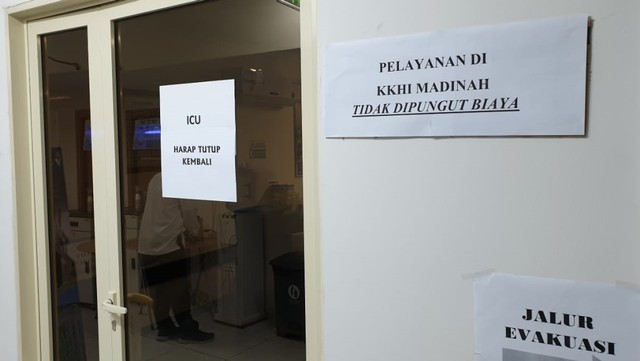 Keterangan berobat gratis di Klinik Kesehatan Haji Indonesia (KKHI) Madinah, Arab Saudi. Foto: Denny Armandhanu/kumparan