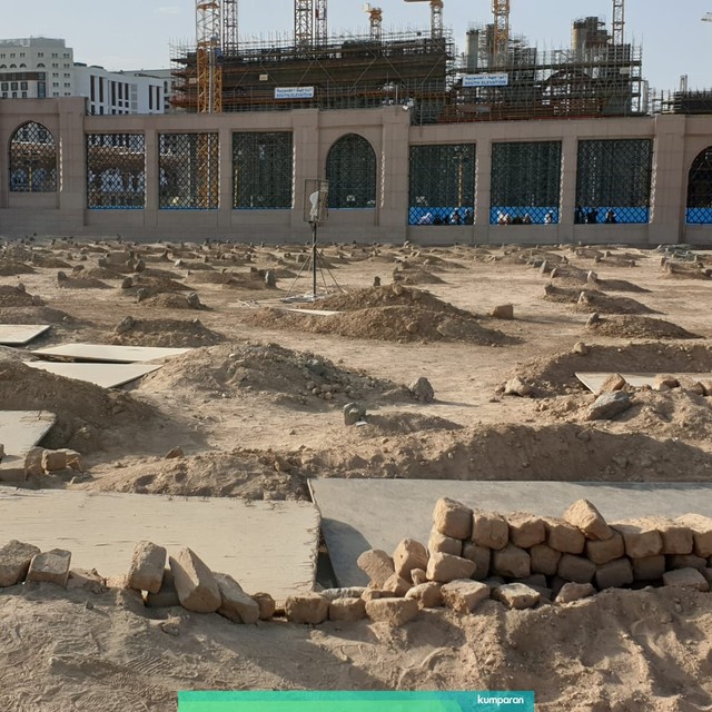 Kuburan Baqi di samping Masjid Nabawi, Madinah, Arab Saudi Foto: Denny Armandhanu/kumparan