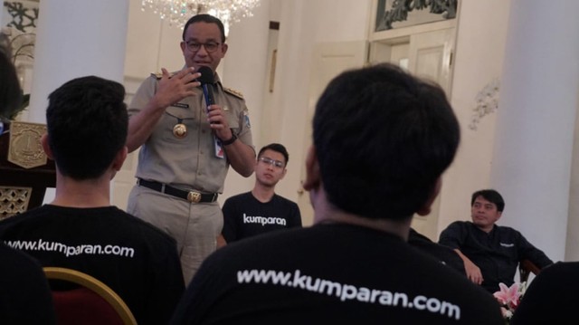 Peserta kumparan Academy Bertemu Anies Baswedan di Balai Kota (6055)