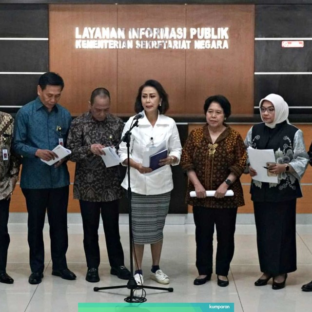 Pansel KPK mengumumkan hasil uji kompetensi calon pimpinan KPK di Kemensetneg, Jakarta Pusat, Senin (22/7). Foto: Nugroho Sejati/kumparan