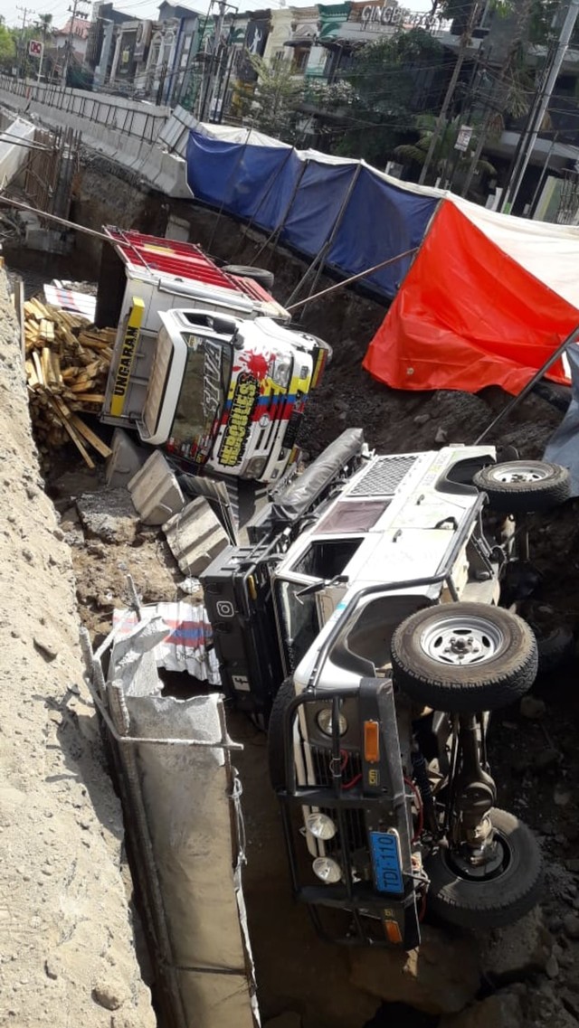 Land Rover terguling di Yogyakarta. Foto: Dok. Istimewa