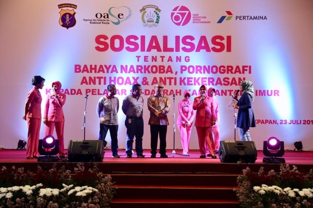 com-Dialog interaktif Anti Narkoba, Anti Kekerasan, Anti Pornografi dan Anti Hoax. Foto: Dok. Pertamina