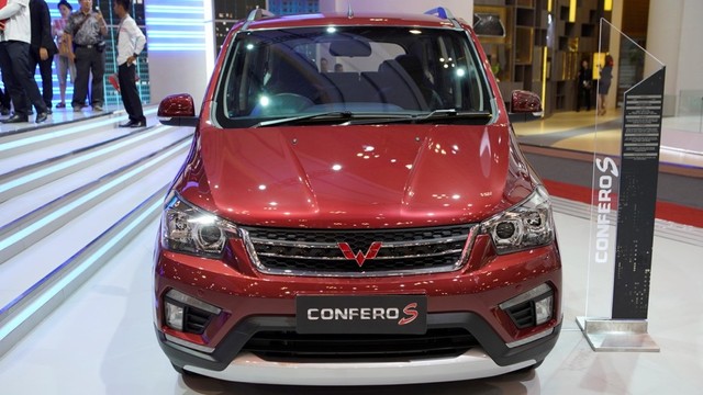 Wuling Confero S