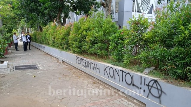 Aksi Vandalisme di Gedung Pemkab Bojonegoro