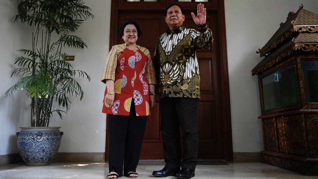 Megawati Soekarnoputri dan Prabowo Subianto. Foto: ANTARA FOTO/Puspa Perwitasari