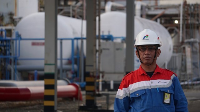 Ilustrasi pegawai Pertamina. Foto: Fanny Kusumawardhani/kumparan