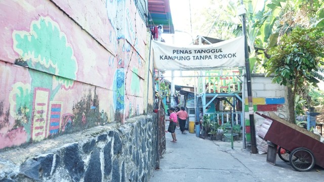 Penas Tanggul, Kampung 'Tanpa Rokok' pertama di Jakarta. (Foto: Zahid Arofat)