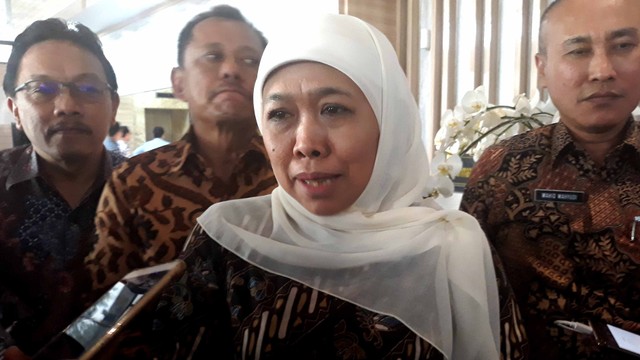 Khofifah: Investor Prancis dan China Tertarik Bangun LRT di Surabaya (439924)