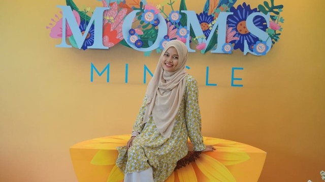Berfoto di spot paling favorite ''MOM AS THE GUARDIAN OF THE FAMILY'' KumparanMomXSunLife