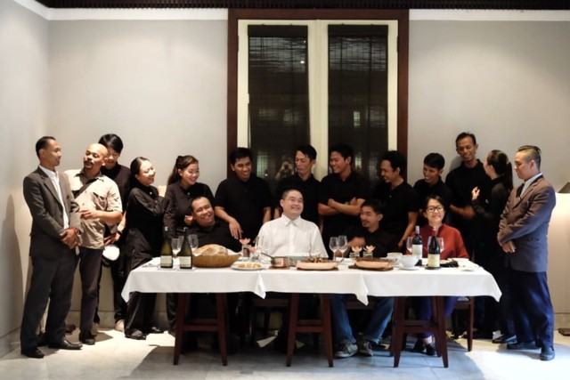 Hari terakhir Emilie French Restaurant.
