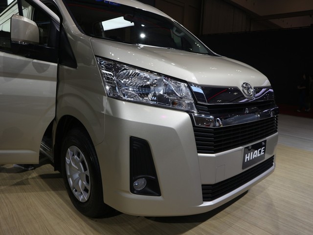Toyota HiAce 'Premio' Meluncur, Lebih Mahal Rp 40 Jutaan (26320)