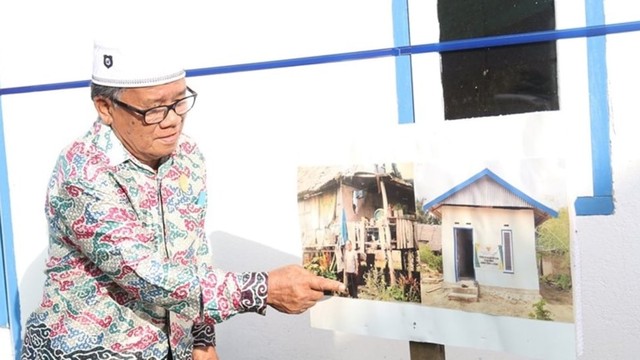 Nenek Patima Dihadiahi Rumah Baru Hasil Zakat dari Warga Mamuju (203134)
