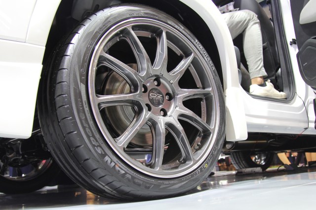 Modifikasi mobil Wuling
