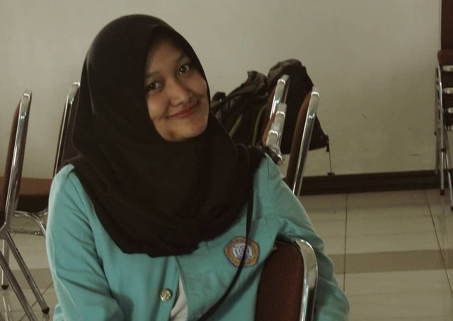 Irza Laila Nur Trisna Winandi, mahasiswa Universitas Sebelas Maret (UNS) yang tewas dalam kecelakaan kontainer seruduk puskesmas di Boyolali. (Foto: Instagram/@farizfkh)