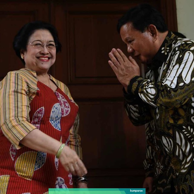 Ketua Umum Partai Gerindra, Prabowo Subianto bertemu dengan Ketua Umum PDI Perjuangan, Megawati Soekarnoputri. Foto: ANTARA FOTO/PUSPA PERWITASARI