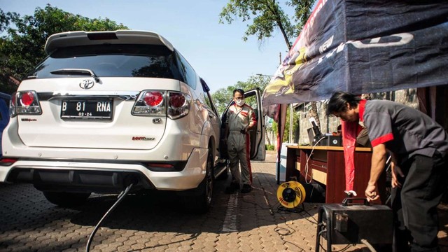Uji Emisi Mobil-Motor Gratis Resmi Ditunda Selama PSBB Jakarta (54509)