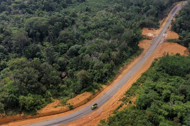 Foto udara kawasan Bukit Nyuling, Tumbang Talaken Manuhing, Gunung Mas, Kalimantan Tengah, Kamis (25/7/2019). Foto: ANTARA FOTO/Hafidz Mubarak
