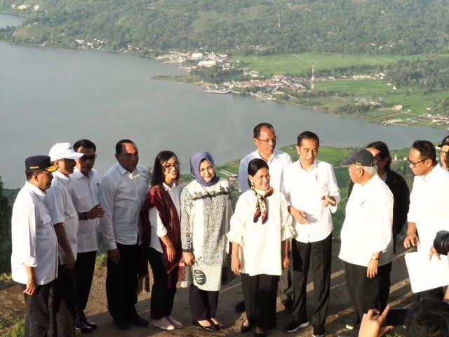 com-Kementerian Pariwisata, kunjungan Presiden Jokowi ke Danau Toba