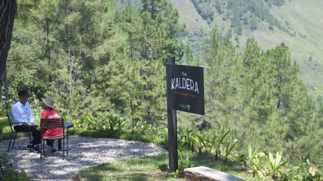 Joko Widodo, The Kaldera Toba Nomadic Escape