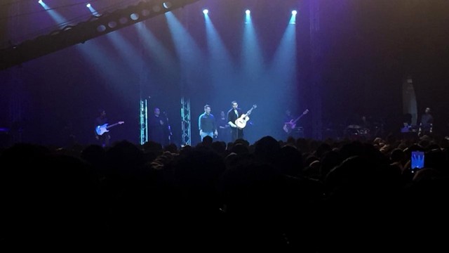 Tulus, One Intimate Night Show di The Kasablanka Hall, Jakarta